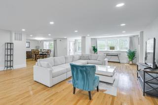 2 Mi to Nantasket Beach! Group Retreat w/ Patio - 3