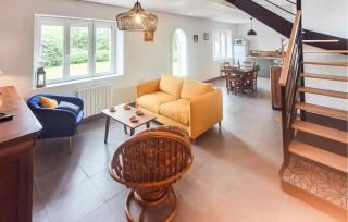Awesome Home In Rospez With Wifi - 5