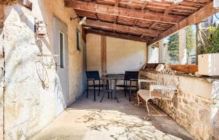 Gorgeous Home In Cellefrouin With Wifi - 3