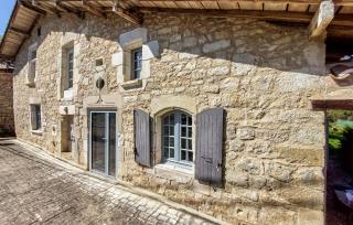 Gorgeous Home In Cellefrouin With Wifi - 2