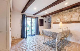 Gorgeous Home In Cellefrouin With Wifi - 6