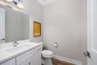 Hot Tub - Saugatuck - Douglas - Luxury Home Sleeps 8 - 2