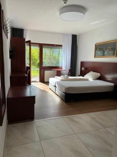 FREE Apartment - Am Park - 2