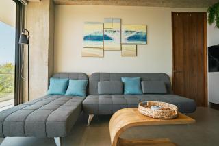 Zonte Surfside Getaway 2B 2BA Oceanview Condo - 6