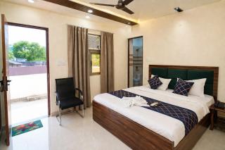 Lotus Stay By Hotel MR Opposite Aishbagh Railway Station - 9