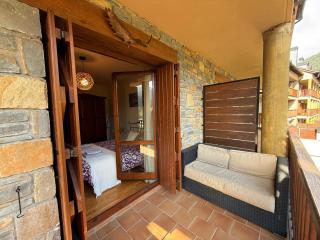 El Secret del Pirineu - L'Amfitriona - 1