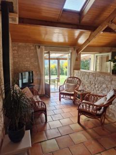 Quercy Hills Retreat with 2 Ensuite Rooms - 6