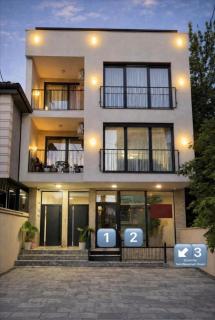 Unik Family Only Apartments - 0