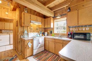 2 Mi to Blue Ridge Pkwy! Mtn Escape w/ Fireplace - 7