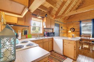2 Mi to Blue Ridge Pkwy! Mtn Escape w/ Fireplace - 2
