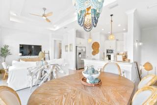 Watersound Escape by Stay on 30a- Pool, Bikes, Golf Cart - 5