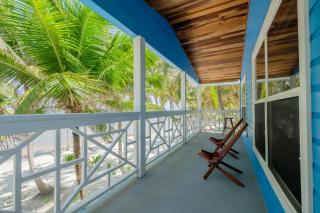 Dory's Poolside 1St-Floor Beachfront Casita W Easy Pool Access - 4