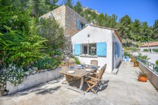 La Maison Bleue - Cabanon avec piscine et parking - 0