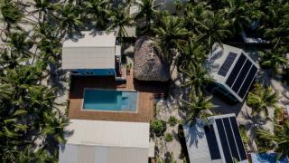 Nemo's Loft Panoramic 2Br2Ba Beachfront View In Ambergris Caye - 7