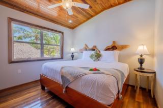 Nemo's Poolside Family-Sized 2Br2Ba, Walk Right Out To The Pool! - 9