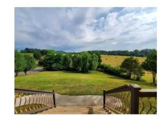 Spacious 4 bd with hottub, theater & game zone - 0