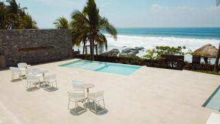 Sun & Salt Getaway 2B3BA Condo in El Zonte - 3