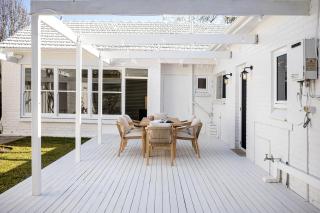 Casaba Villa - Your Beachside Garden Oasis - 1