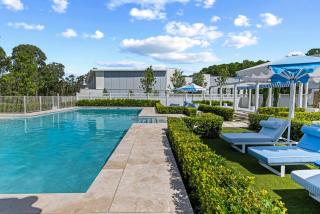 Premium 4BR Residence Modern Serene Mango Hill - 0
