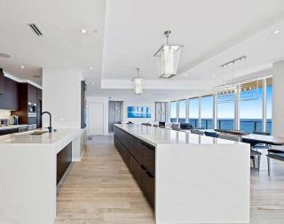 Modern 4BR Oceanfront Residence with Panoramic Views - 4