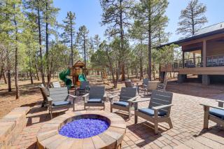 Spacious Family Gem w/ Patio, 3 Mi to Rainbow Lake - 9