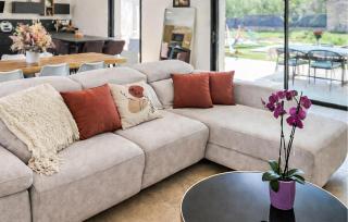 Gorgeous Home In Les Plans - 5
