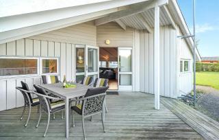 Stunning Home In Strøby With Wifi - 8