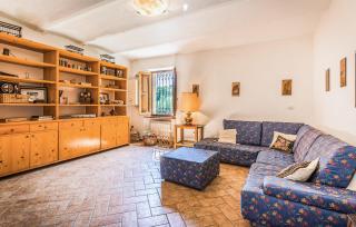 Amazing Home In Pergola - 4
