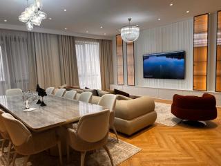 Modern Luxury Stay ,City Center,Full Comfort & Style - 9