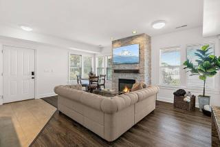 2 King Suites in Old Town Bay Views Patio Garage! - 3