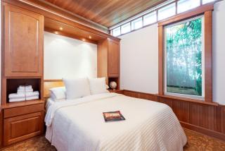 Stunning Victorian Home 6th Ave unbeatable area - 8