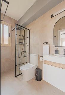 Perfect Seaside Escape with Privacy ! - 6