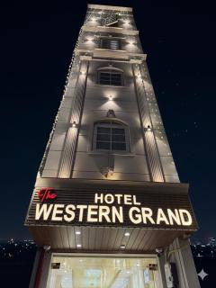 The Western Grand - A Luxury Hotel - Just 6 Mins from CP and New Delhi Station - 3