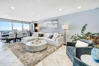 Oceanfront 2BR Penthouse with Balcony Views - 9