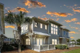 SeaWise by Stay on 30A- Pool, Bikes, Golf Cart - 7
