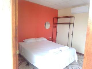 Hostal El Jardin - 8