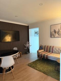 Spacious 4-Bedroom Modern House in the Centre of Southampton - 0