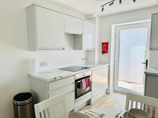 Cosy 2 Bedroom Flat in South London - 2