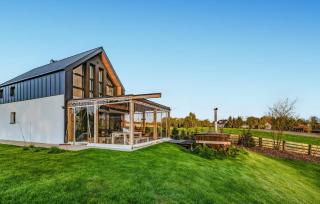 Beach Front Home In Ostrowite With Wifi - 1