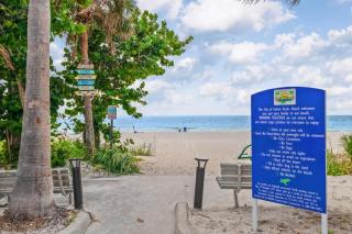5 Min Walk to Beach - IRB Remote Workers Retreat - 9