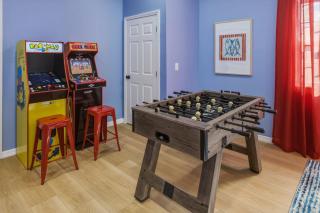 Sleeps 10 Heated Pool Game Room Hot Tub - 7