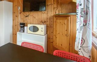 1 Bedroom Awesome Home In Byxelkrok - 5