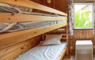 1 Bedroom Awesome Home In Byxelkrok - 2