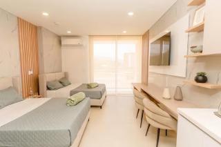 Exclusiva suite moderna con balcón cerca al mar - 2