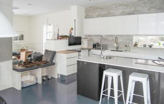 4 Bedroom Cozy Home In Nacka - 2