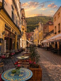 Sunny Old Town Apartment with Private Terrace - 7