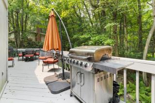 Split Rock Classic Chalet – Game Room & Family Friendly - 4