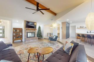 The Chandler Hideaway - Main House Only - 3