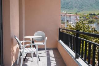 Riverside Villa - Tragjas - 2