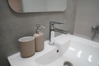 3 Bedroom Apartment 2 Free Parking Spots by City Beat - 3